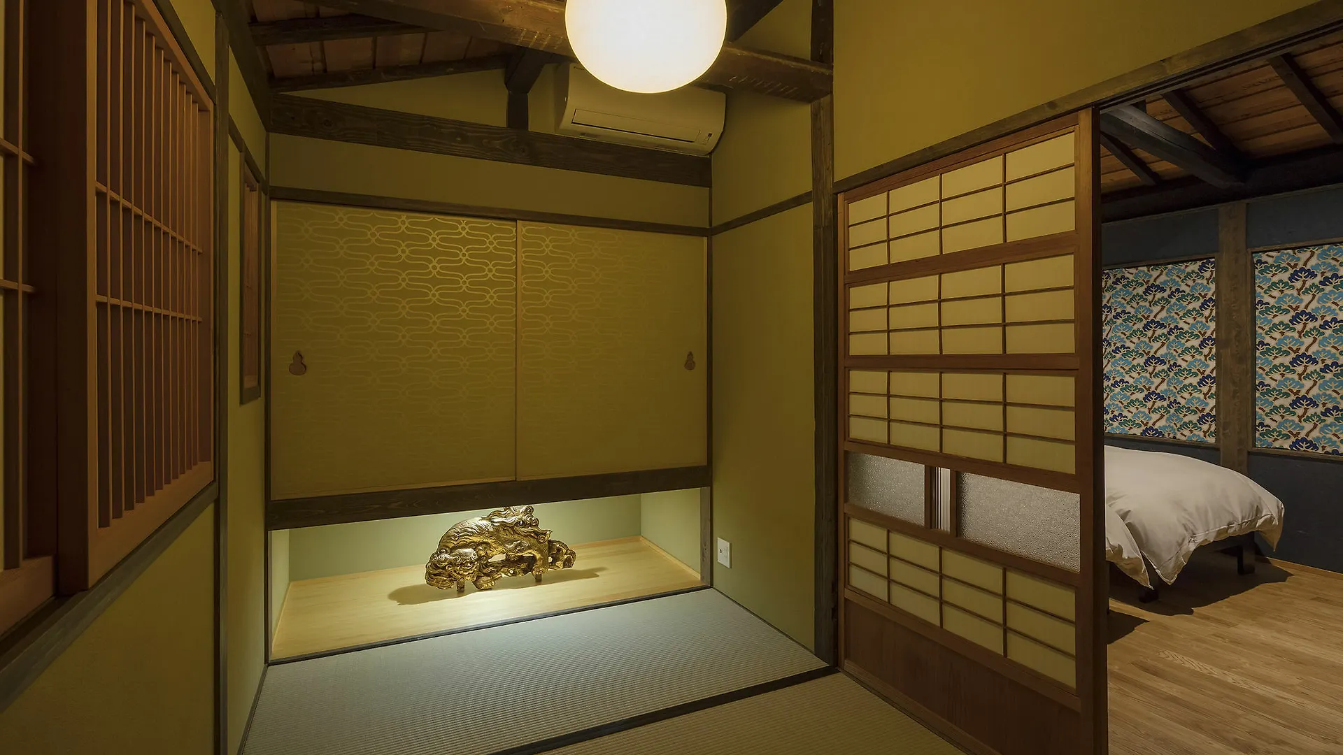 Yoshimigura Machiya House Villa Kyoto Japan