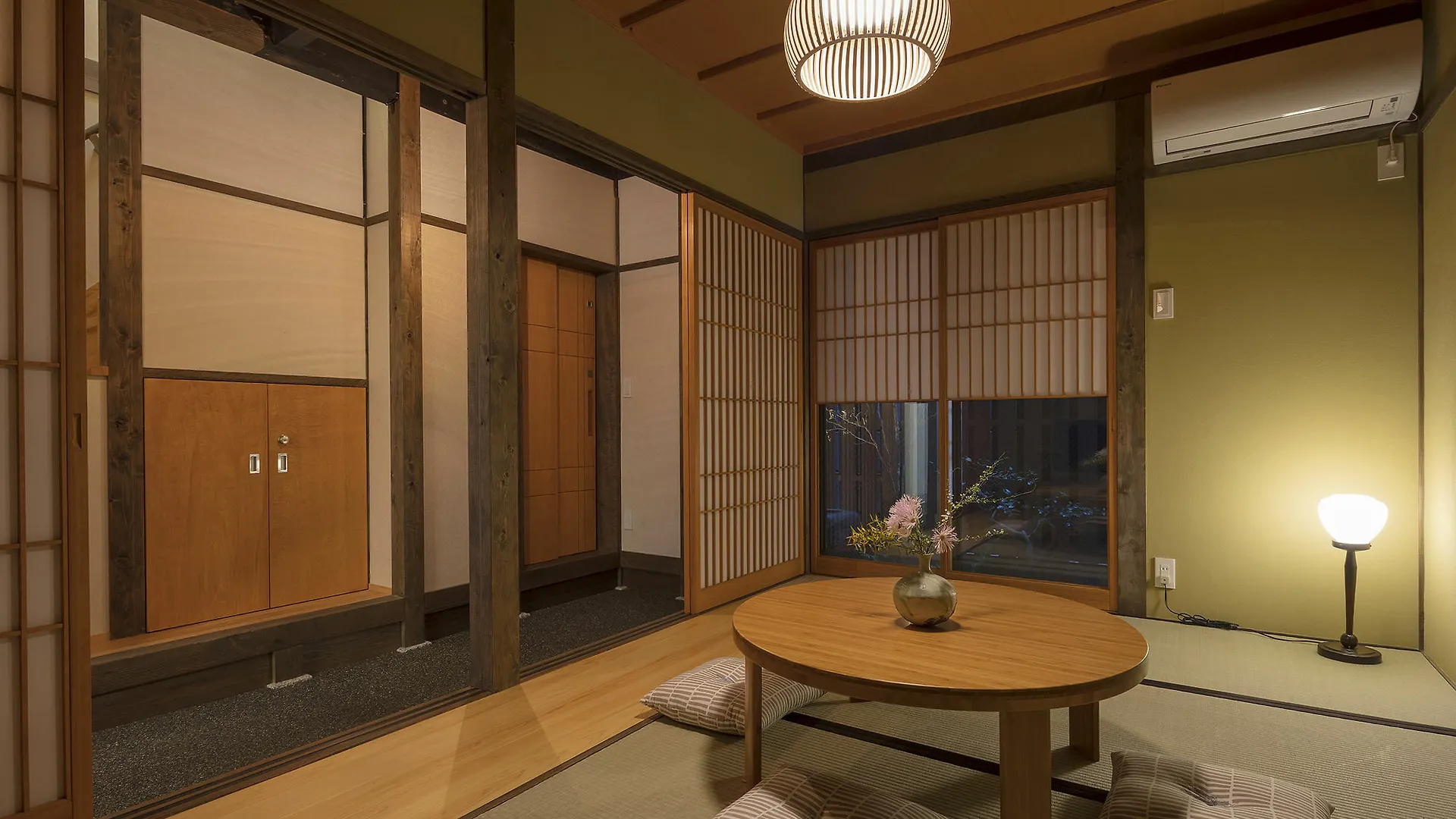 Yoshimigura Machiya House Villa Kyoto