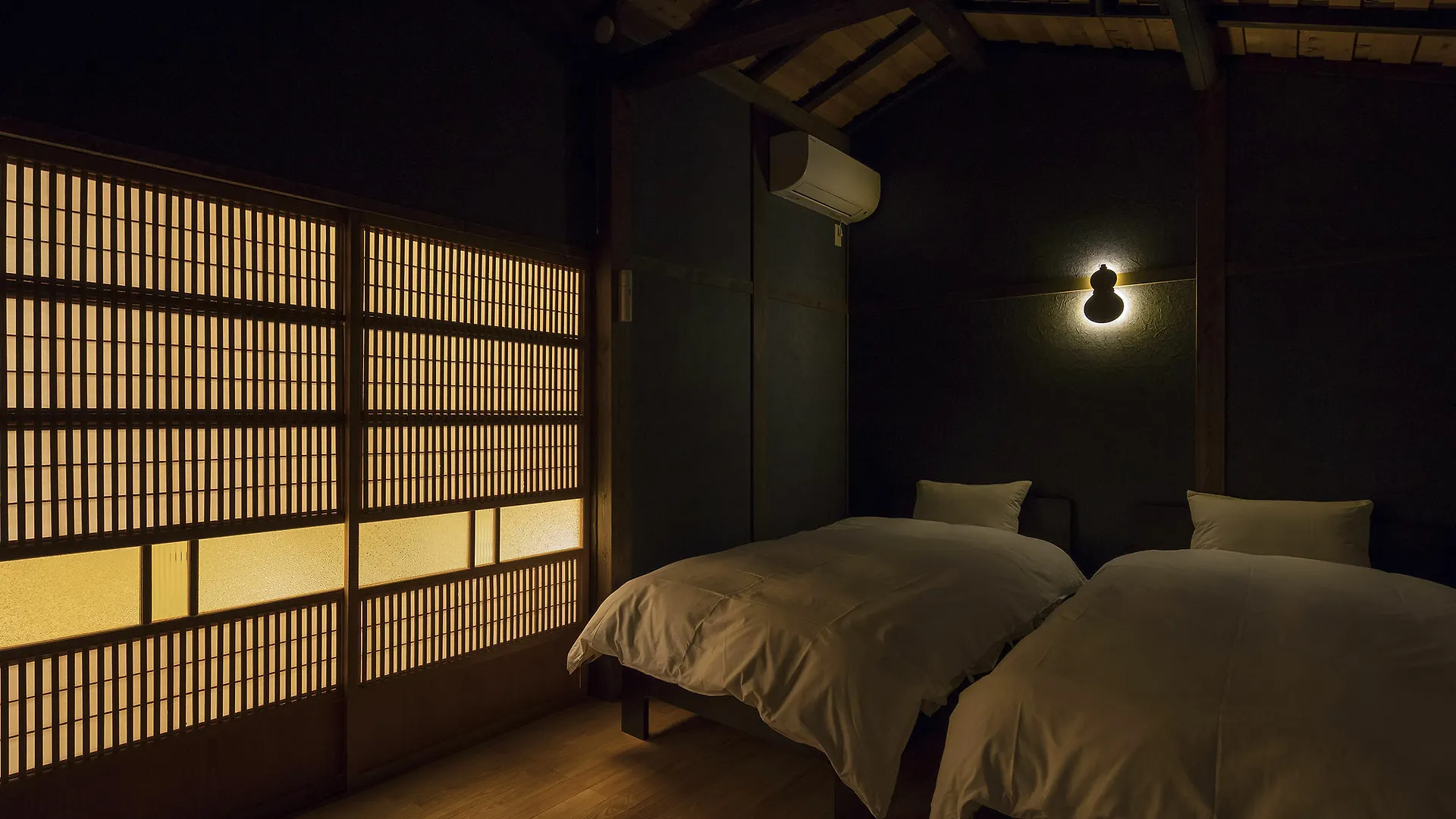 Yoshimigura Machiya House Villa Kyoto